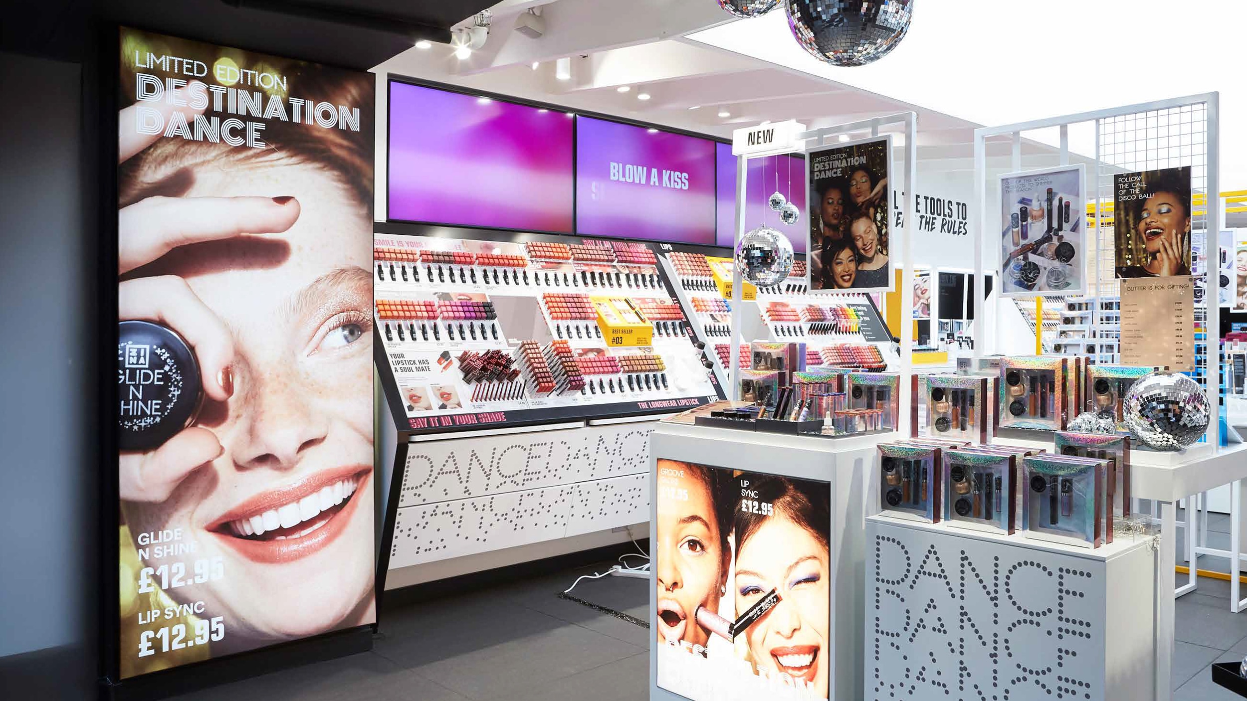 Mina shopper marketing retail graphics — The One Off
