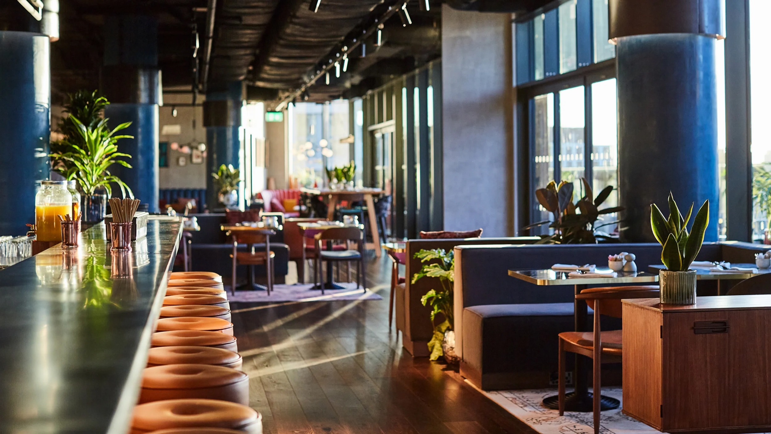 Food and beverage retail design — The One Off